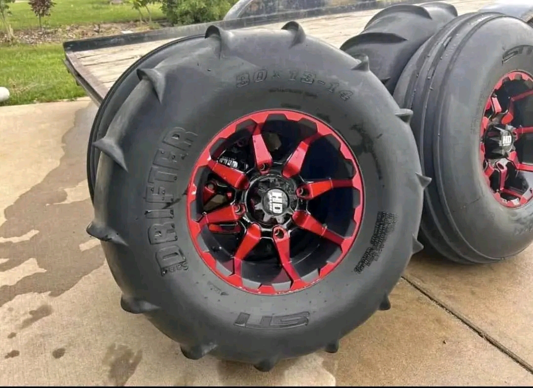 Paddle Tires
